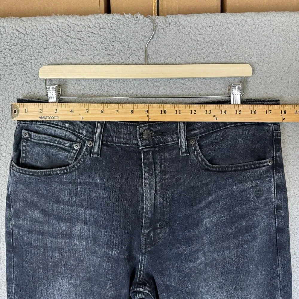 Levis very good